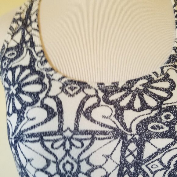 American Eagle T back tank sz M - Picture 2 of 3